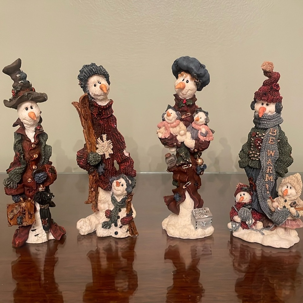 Boyd’s Bear Folkstone Snowmen Figurines (4)